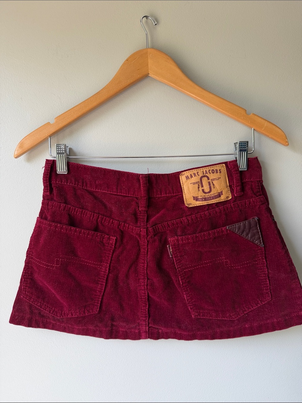 Marc Jacobs Burgundy Corduroy  Y2K style rocket Mini Skirt size 25 - Picture 2 of 6
